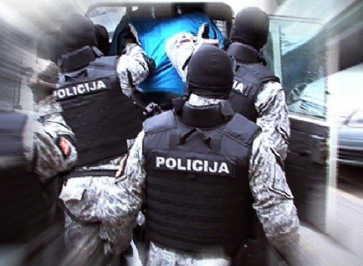 POLICIJA ILUSTRACIJA